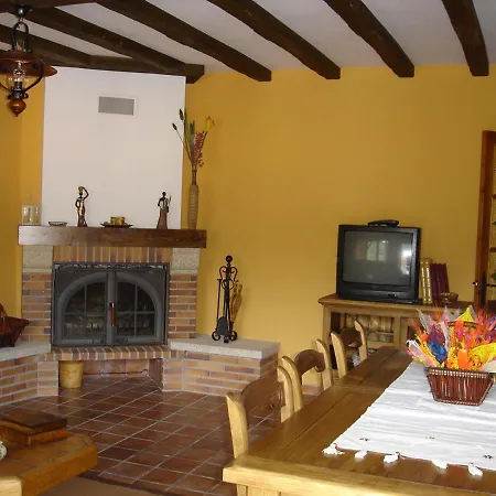 Casa Candi El Arenal (Castile and Leon)